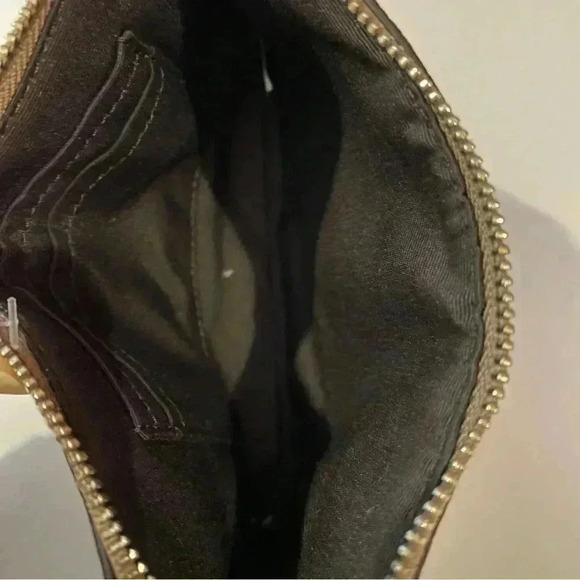 Coach Wristlet - Picture 4 of 4